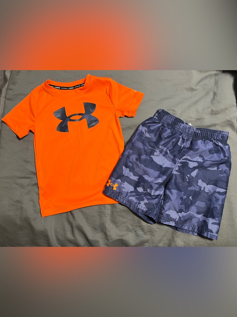 Boys Under Armour Swim Set: Orange Tee with Navy Camo Trunks, size 4